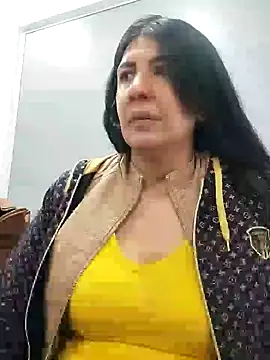 Snapshot of aisha_latina chatting on February 2025 02:24:01 PM aisha latina online show from February 2025 02:24:01 PM