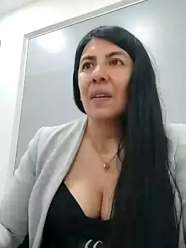 Snapshot of aisha_latina chatting on February 2025 08:49:02 PM aisha latina online show from February 2025 08:49:02 PM