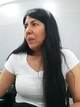 Snapshot of aisha_latina chatting on February 2025 07:47:02 PM aisha latina online show from February 2025 07:47:02 PM