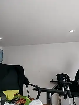 aisha latina online show from October 2025 03:13:01 PM