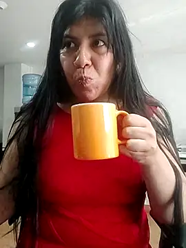 aisha latina online show from April 2026 03:03:02 PM