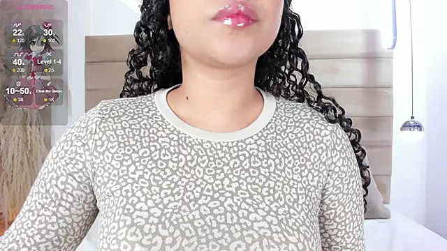 ValerieDiaz  online show from January 2025 12:07:02 PM