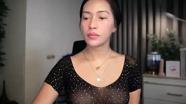 Jasmine Elcock online show from May 2026 03:46:01 AM