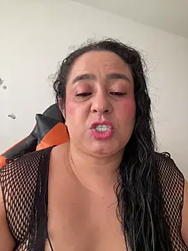 Snapshot of agathaxxx-69 chatting on August 2026 08:01:01 PM agathaxxx-69 online show from August 2026 08:01:01 PM