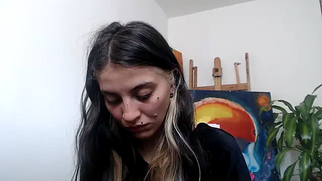 Snapshot of mariecam420 chatting on December 2024 04:26:01 PM mariecam420 online show from December 2024 04:26:01 PM