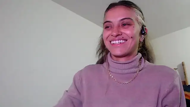 Snapshot of mariecam420 chatting on December 2024 03:40:02 AM mariecam420 online show from December 2024 03:40:02 AM