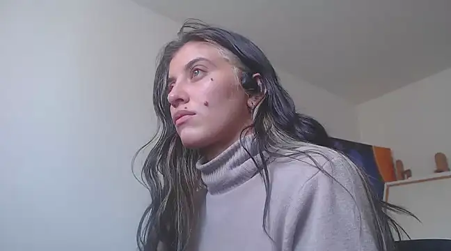 Snapshot of mariecam420 chatting on December 2024 05:43:02 PM mariecam420 online show from December 2024 05:43:02 PM