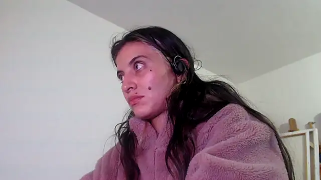 Snapshot of mariecam420 chatting on December 2024 07:18:01 AM mariecam420 online show from December 2024 07:18:01 AM