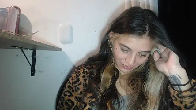 Snapshot of mariecam420 chatting on December 2024 03:04:02 AM mariecam420 online show from December 2024 03:04:02 AM