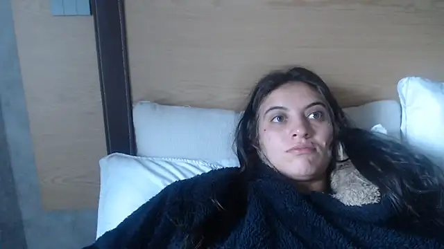 Snapshot of mariecam420 chatting on January 2025 01:30:01 PM mariecam420 online show from January 2025 01:30:01 PM