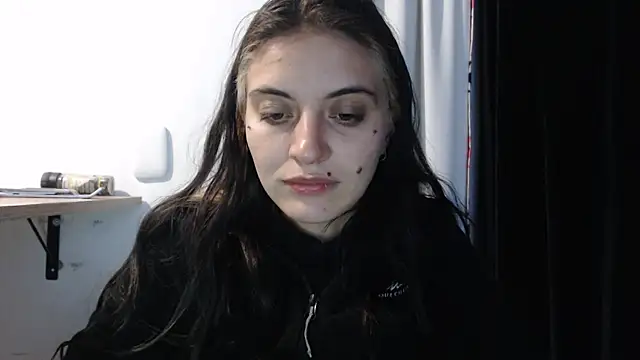 Snapshot of mariecam420 chatting on January 2025 12:57:01 AM mariecam420 online show from January 2025 12:57:01 AM