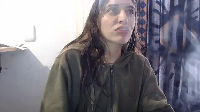 Snapshot of mariecam420 chatting on January 2025 10:04:01 PM mariecam420 online show from January 2025 10:04:01 PM