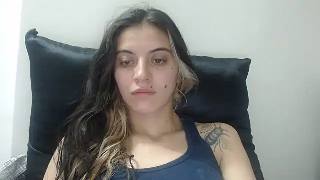 Snapshot of mariecam420 chatting on January 2025 12:26:02 AM mariecam420 online show from January 2025 12:26:02 AM