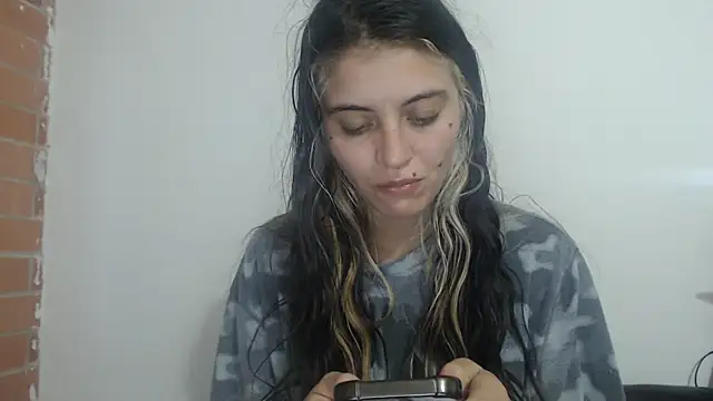 Snapshot of mariecam420 chatting on February 2025 11:04:02 PM mariecam420 online show from February 2025 11:04:02 PM