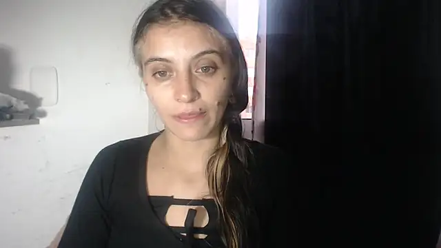 Snapshot of mariecam420 chatting on February 2025 11:10:02 PM mariecam420 online show from February 2025 11:10:02 PM