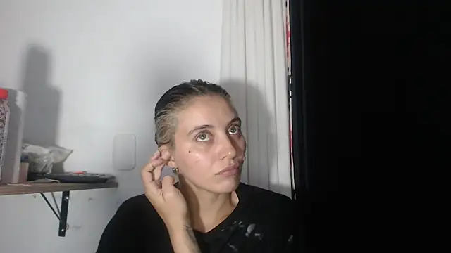 Snapshot of mariecam420 chatting on February 2025 12:41:01 AM mariecam420 online show from February 2025 12:41:01 AM