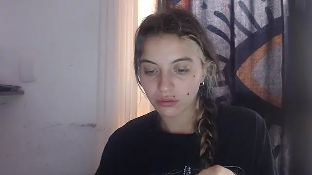 Snapshot of mariecam420 chatting on February 2025 03:16:01 PM mariecam420 online show from February 2025 03:16:01 PM