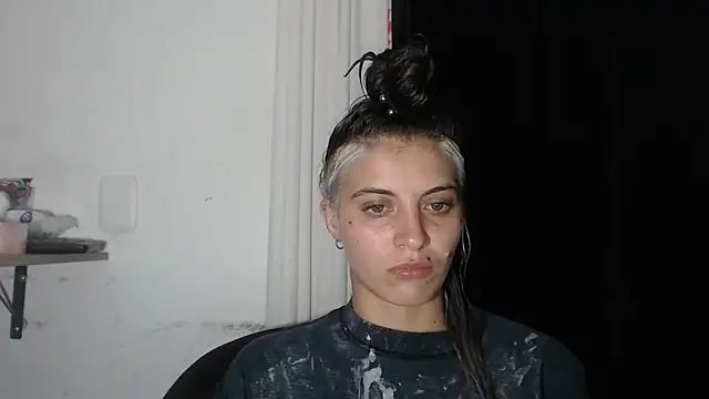 Snapshot of mariecam420 chatting on February 2025 04:43:01 AM mariecam420 online show from February 2025 04:43:01 AM