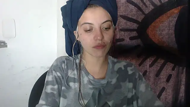 Snapshot of mariecam420 chatting on February 2025 10:28:01 PM mariecam420 online show from February 2025 10:28:01 PM