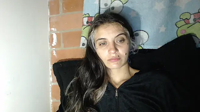 Snapshot of mariecam420 chatting on March 2025 03:54:01 AM mariecam420 online show from March 2025 03:54:01 AM