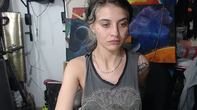Snapshot of mariecam420 chatting on March 2025 04:04:01 AM mariecam420 online show from March 2025 04:04:01 AM