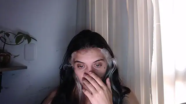 Snapshot of mariecam420 chatting on March 2025 10:58:02 PM mariecam420 online show from March 2025 10:58:02 PM