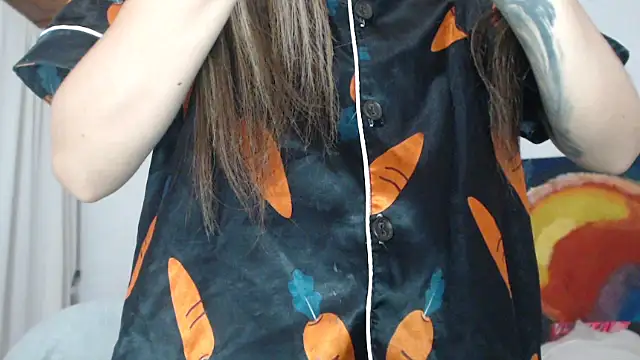 Snapshot of mariecam420 chatting on November 2025 04:07:02 PM mariecam420 online show from November 2025 04:07:02 PM