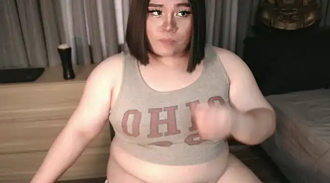 Snapshot of mysticofcum chatting on January 2025 04:02:02 AM mysticofcum online show from January 2025 04:02:02 AM