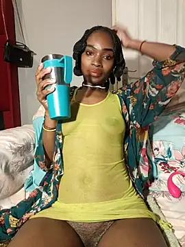 HoneyDropsX online show from June 2026 04:44:01 AM