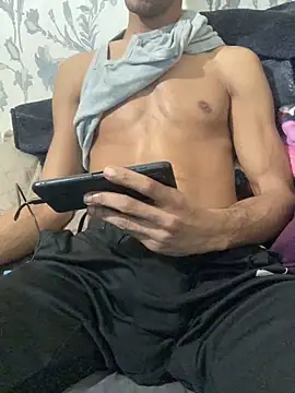 Snapshot of Kize69 chatting on February 2025 05:36:01 PM Kize69 online show from February 2025 05:36:01 PM