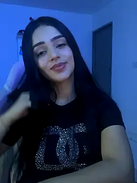 Snapshot of anniehart chatting on December 2025 01:43:02 AM anniehart online show from December 2025 01:43:02 AM