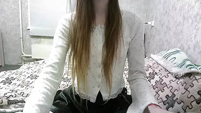 Snapshot of KittyBounty chatting on December 2025 03:19:01 PM KittyBounty online show from December 2025 03:19:01 PM