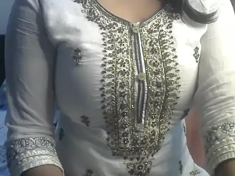 Snapshot of SiaraSiyA chatting on January 2025 12:29:01 PM SiaraSiyA online show from January 2025 12:29:01 PM