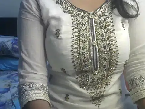 Snapshot of SiaraSiyA chatting on January 2025 02:35:01 PM SiaraSiyA online show from January 2025 02:35:01 PM