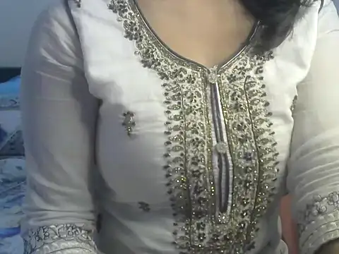 Snapshot of SiaraSiyA chatting on January 2025 09:08:01 AM SiaraSiyA online show from January 2025 09:08:01 AM