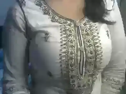 Snapshot of SiaraSiyA chatting on February 2025 06:05:02 PM SiaraSiyA online show from February 2025 06:05:02 PM