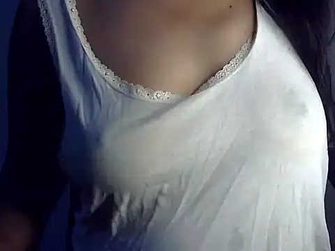 Snapshot of SiaraSiyA chatting on November 2025 06:39:01 PM SiaraSiyA online show from November 2025 06:39:01 PM