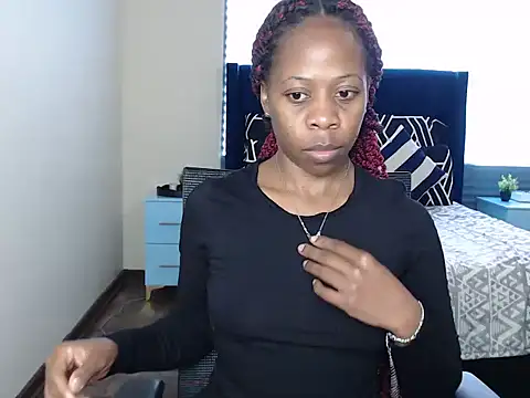 QUEENMANDYY online show from June 2026 09:25:02 AM