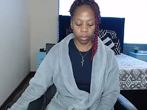 QUEENMANDYY online show from June 2026 06:23:02 AM
