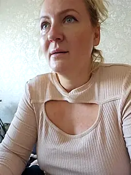 Marushka online show from October 2025 06:09:01 AM