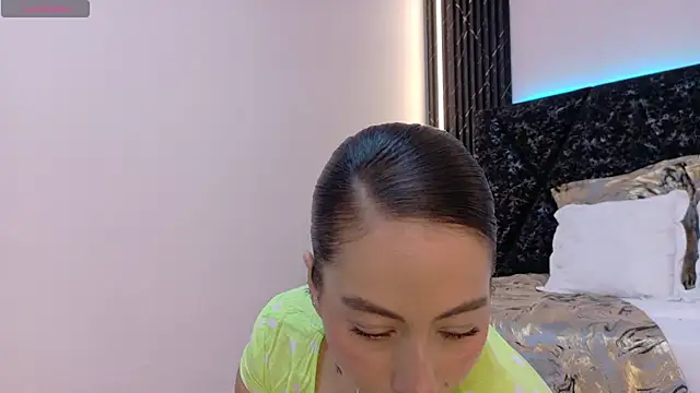 Snapshot of niky_smit chatting on January 2025 11:48:01 AM niky smit online show from January 2025 11:48:01 AM