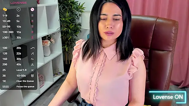 EmaBrownie online show from April 2026 04:57:02 PM