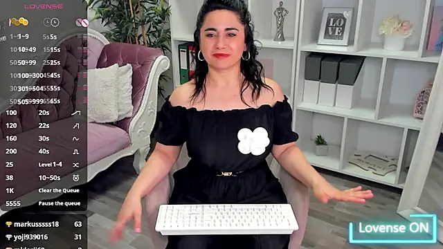 EmaBrownie online show from June 2026 12:32:02 AM