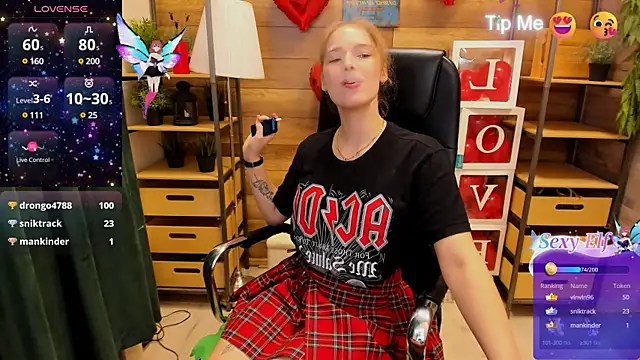 Snapshot of _fiona_Love chatting on March 2025 01:41:02 AM fiona Love online show from March 2025 01:41:02 AM
