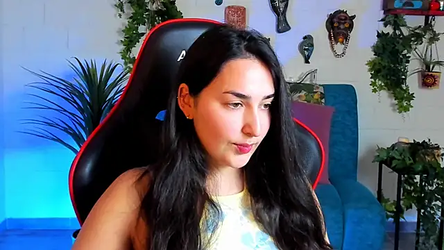 Snapshot of CeceliaJohnson chatting on February 2025 12:21:02 PM CeceliaJohnson online show from February 2025 12:21:02 PM