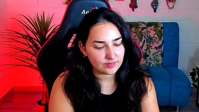 Snapshot of CeceliaJohnson chatting on September 2025 08:06:01 AM CeceliaJohnson online show from September 2025 08:06:01 AM