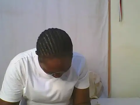 cute lavenda online show from February 2026 05:22:02 PM