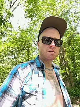 Mackwood89 online show from May 2026 07:08:01 PM