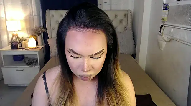 Snapshot of RebecaNextToYou chatting on January 2025 08:21:02 PM RebecaNextToYou online show from January 2025 08:21:02 PM
