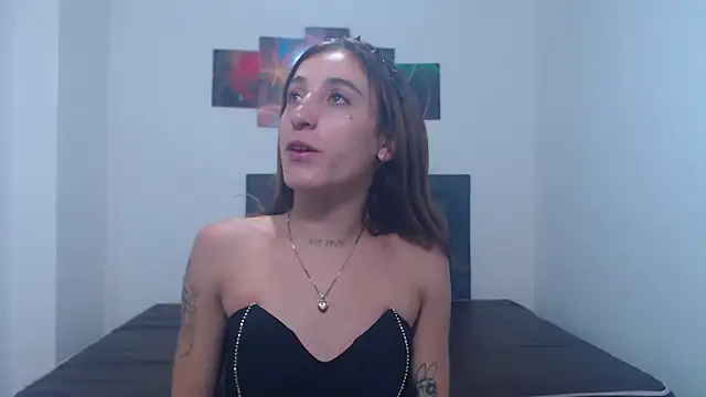 andreahhill online show from September 2025 10:26:02 PM